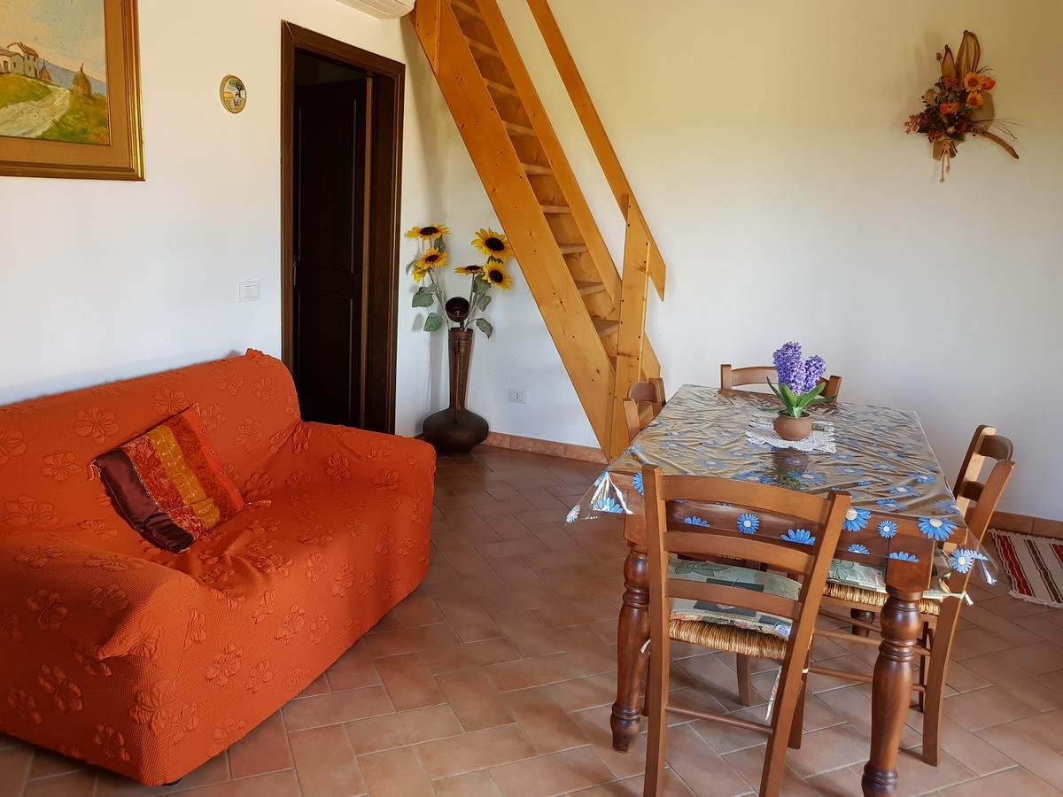 Agriturismo Bio Le 4 Stagioni Porrona エクステリア 写真